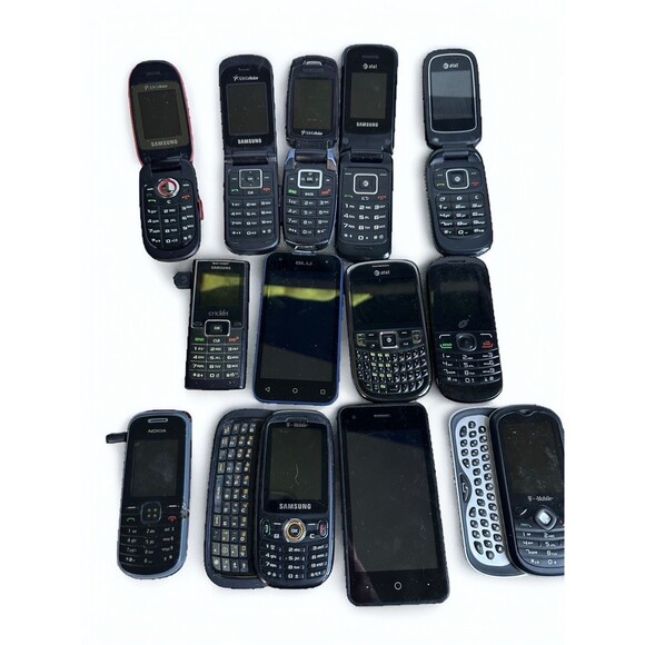 Lot of 13 Vintage Cell Phones Mixed Lot Samsung Nokia, Alcatel ZTE BLU, Sidekick - Picture 4 of 16